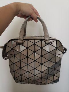 Baobao Issey Miyake Tonneau shoulder bag