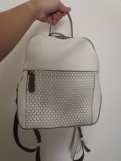 (Kategori: ) berada di . Dikirim oleh beeolivee (ID iklan 1172459572, Gambar 1). Deskripsi: .