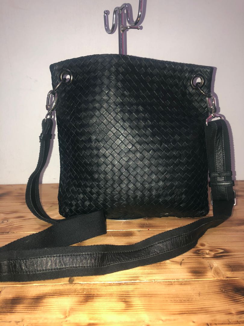 BOTTEGA VENETA black braided leather shoulder bag, Luxury, Bags ...