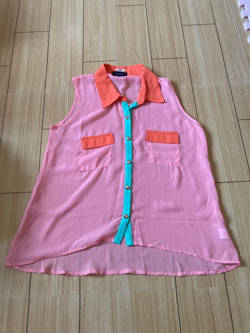 Casual sleeveless (Category: Sleeveless) located in Cavite. Submitted by PikaHi (Listing ID 1172441480, Image 1). Description: Brand new.