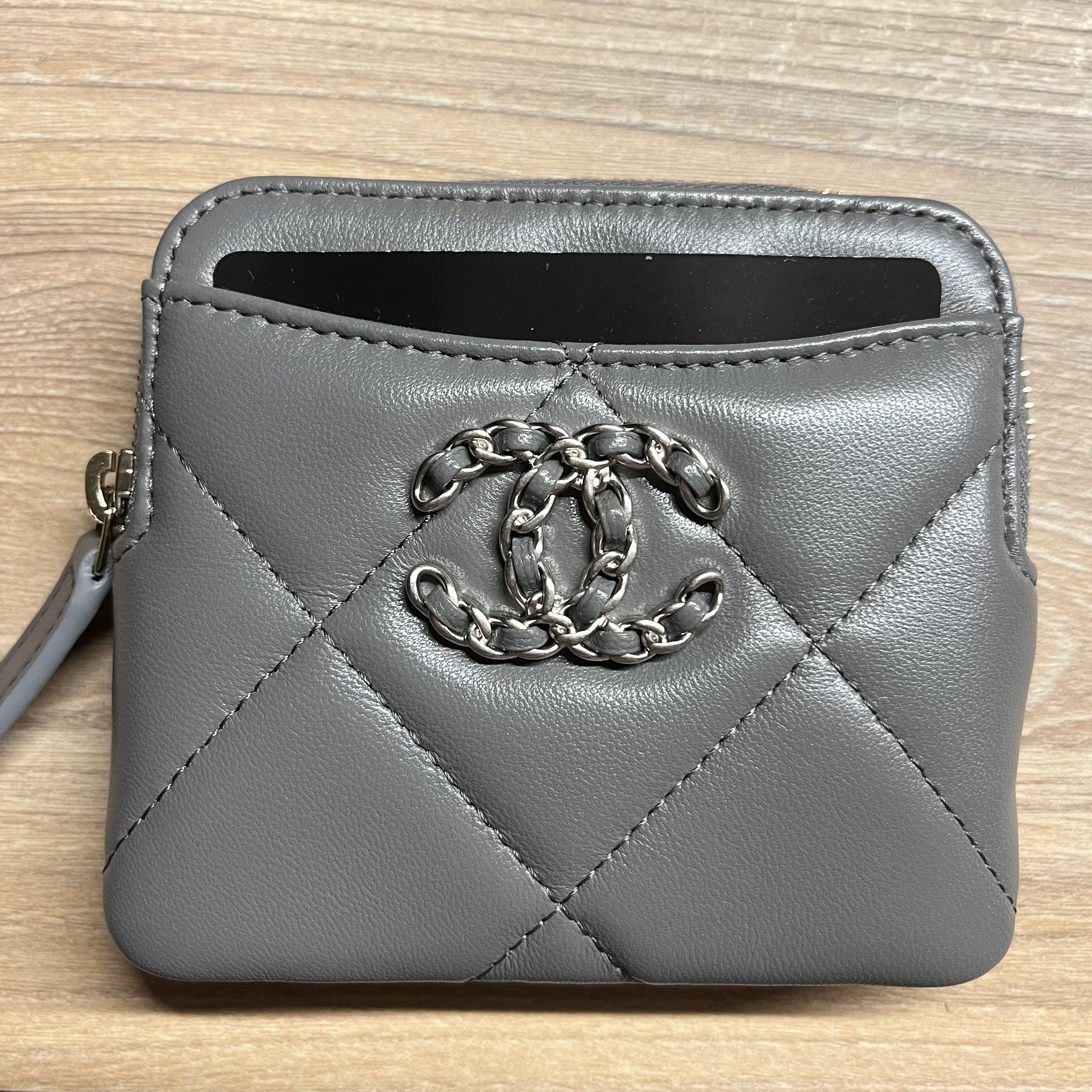 Chanel 19 Zipped Cardholder & Coin Purse, 名牌, 手袋及銀包- Carousell
