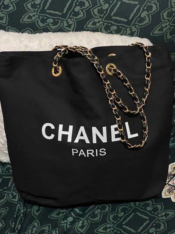 Chanel gwp shopping bag with top chain