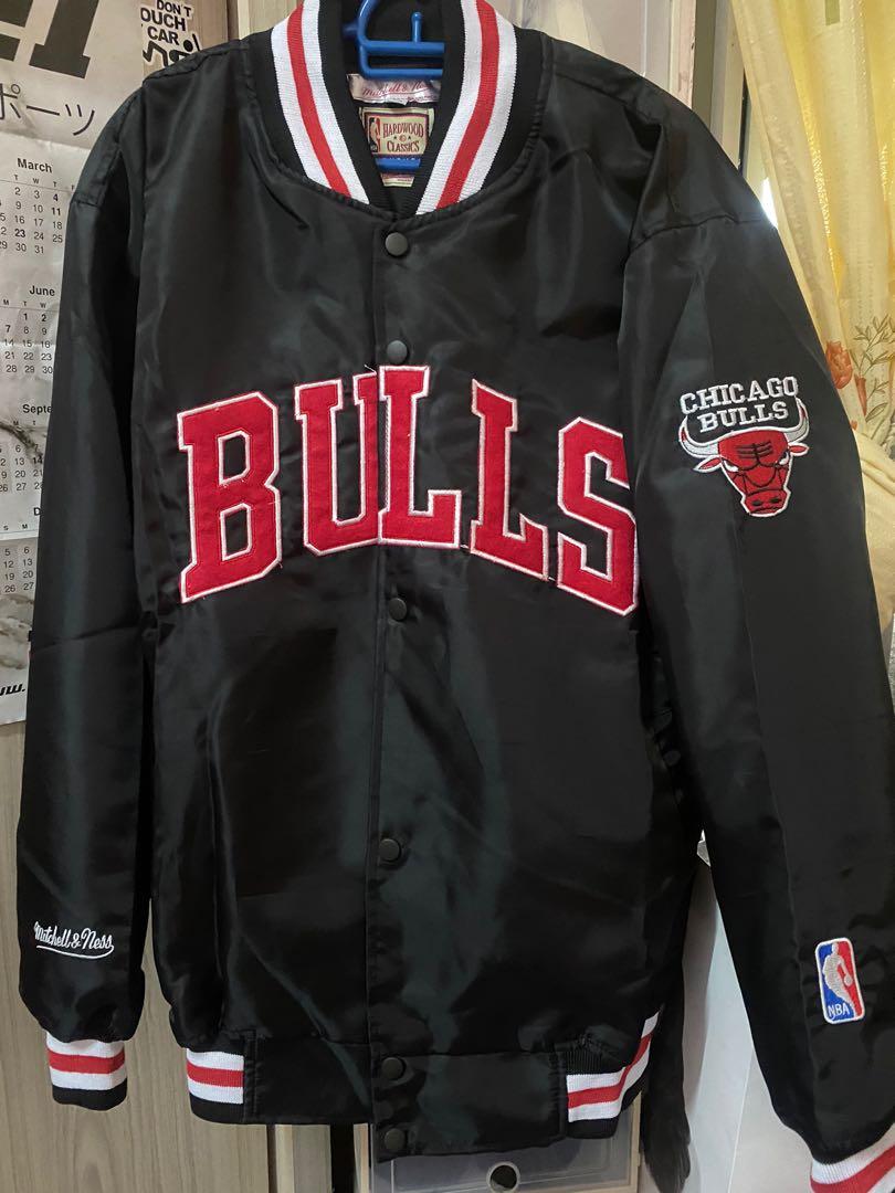 Bulls best sale basketball jacket