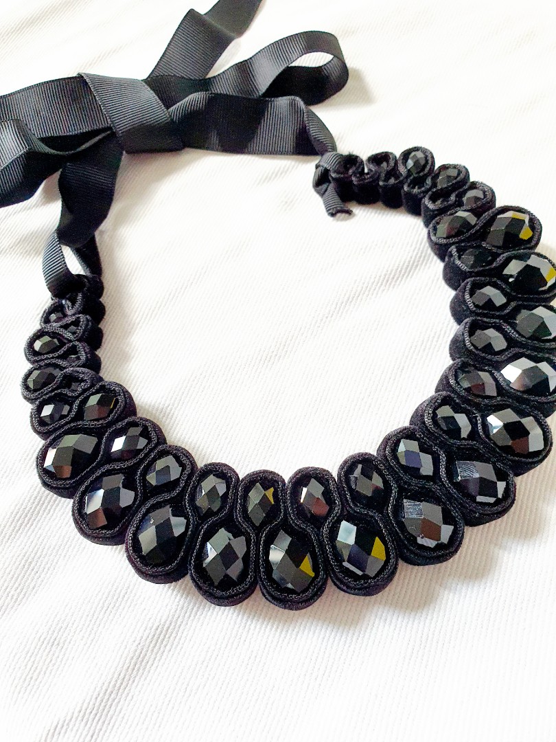 black chunky jewellery