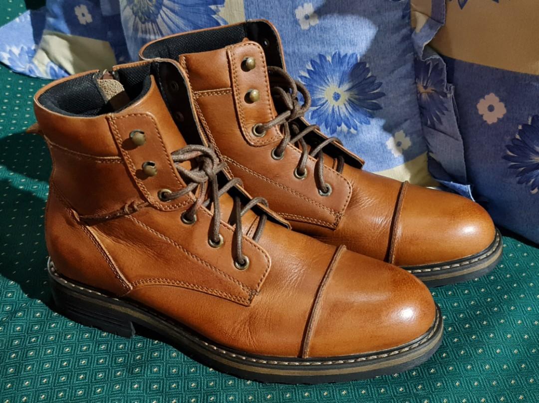 Derek cap toe boot deals