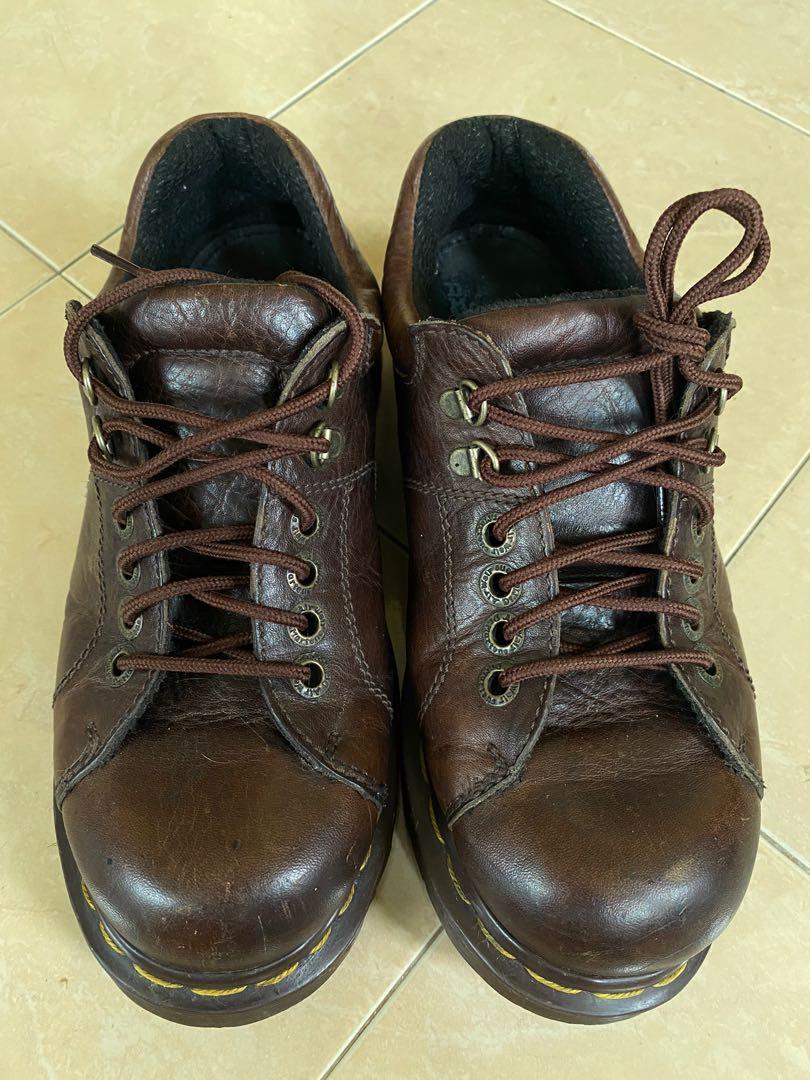 Dr best sale martens 8312