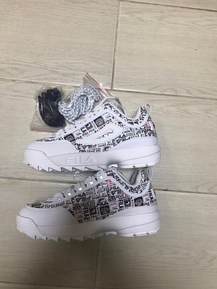 FILA （分類：波鞋）位於 Hong Kong。 由 lammmm1 提交（商品編號 1172536670，圖片 3）。簡介： 前幾個月購買 全新 唔啱腳型所以放 適合36-37 腳女士 無盒 最好北區交收。