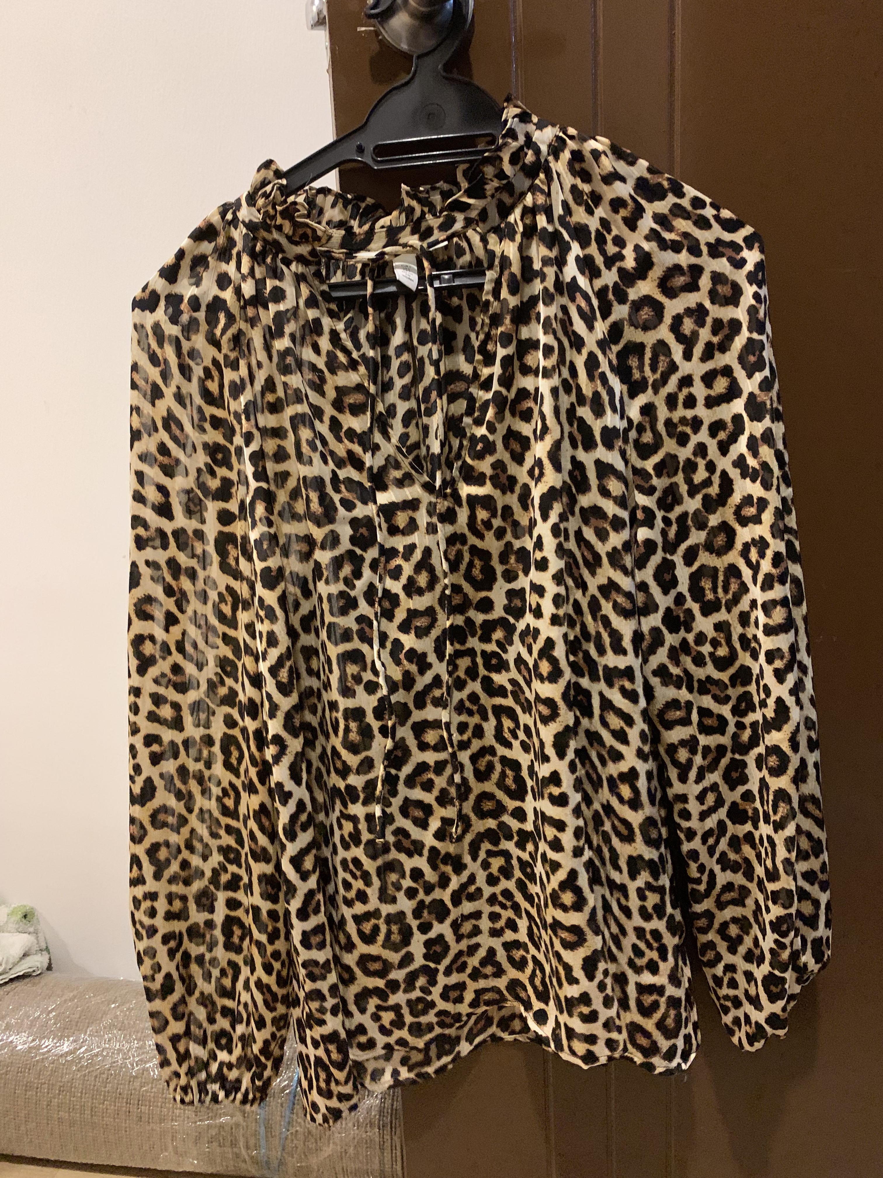 H and m on sale animal print blouse