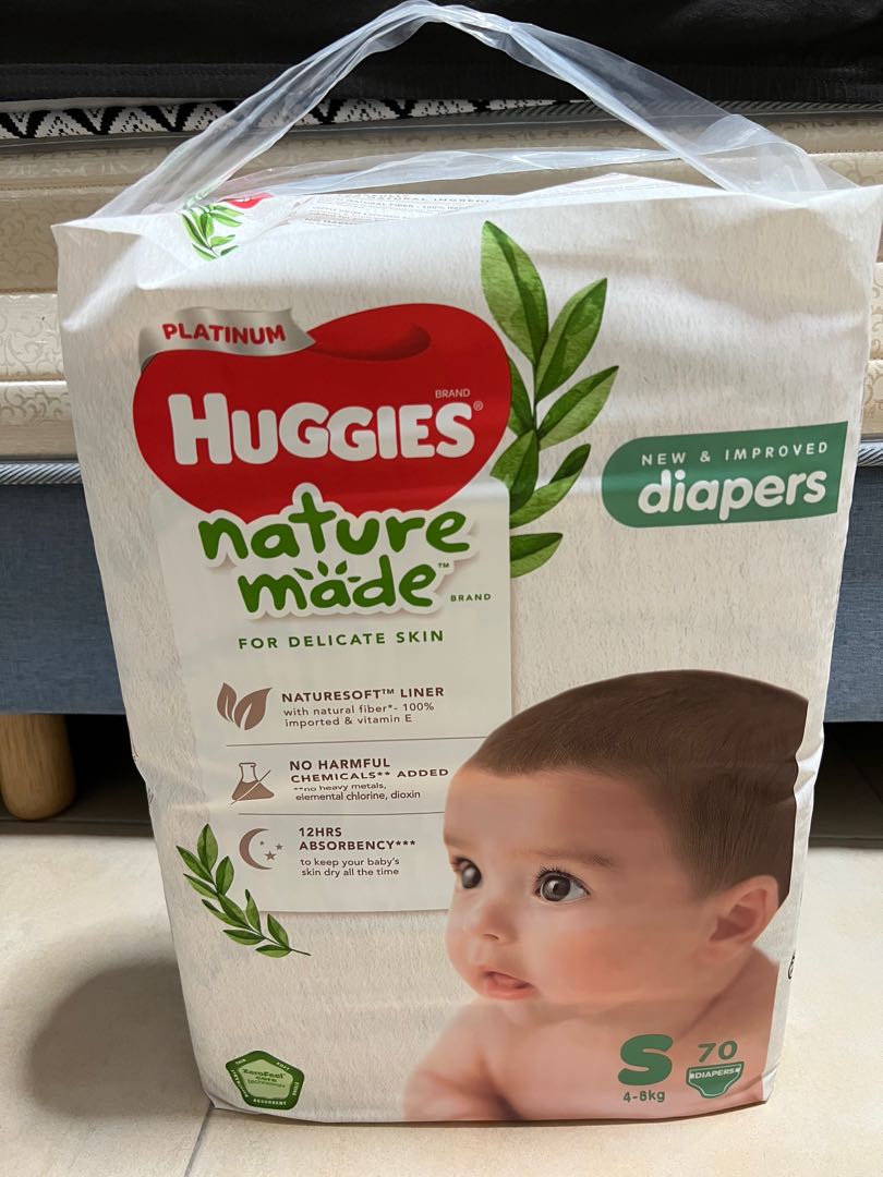 Huggies Nature Made Diaper S size, Babies & Kids, Bathing & Changing