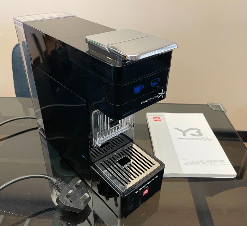 Illy Francis Francis Y3 Pod Coffee Machine, 家庭電器, 廚房電器, 咖啡機及咖啡壺 Carousell