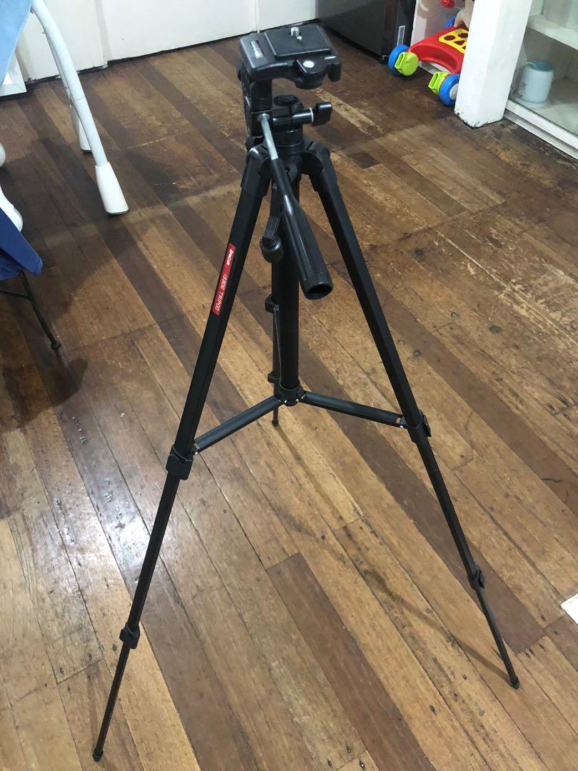 Inca Tripod w/ bag, Photography, Photography Accessories, Tripods & Monopods on Carousell