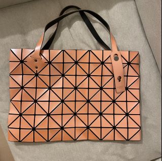 （分類：）位於 。 由 kinnliam 提交（商品編號 1172584851，圖片 1）。簡介： 。