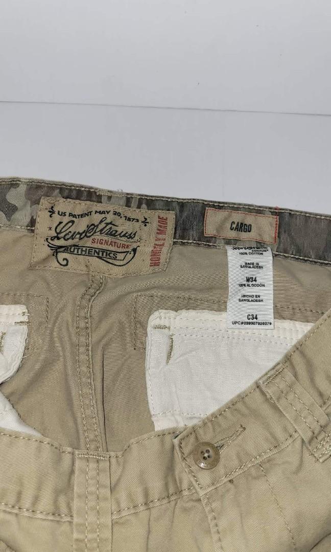 W34 Levi Strauss Signature Authentics Cargo Shorts Size W34, Men's Fashion,  Bottoms, Shorts on Carousell