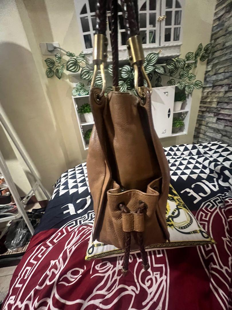 MICHAEL KORS made in italy, Women's Fashion, Bags & Wallets, Shoulder Bags  on Carousell