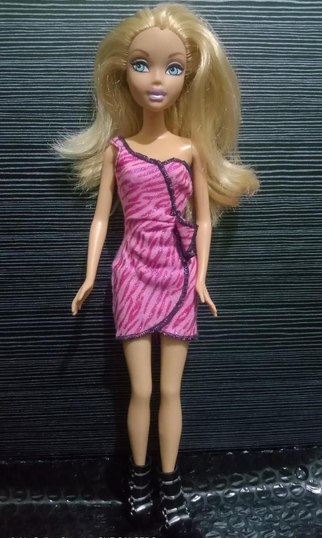 My scene doll (Category: Figurines & Statues) located in Manila. Submitted by 3asonlineshop (Listing ID 1172413364, Image 2). Description: Kindly DM me for more pics Payment Tru GCASH OR PALAWAN Shipping via Jnt, lalamove or grab.