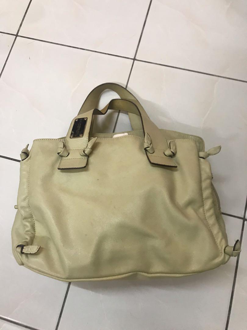 Nuovedive handbag sales