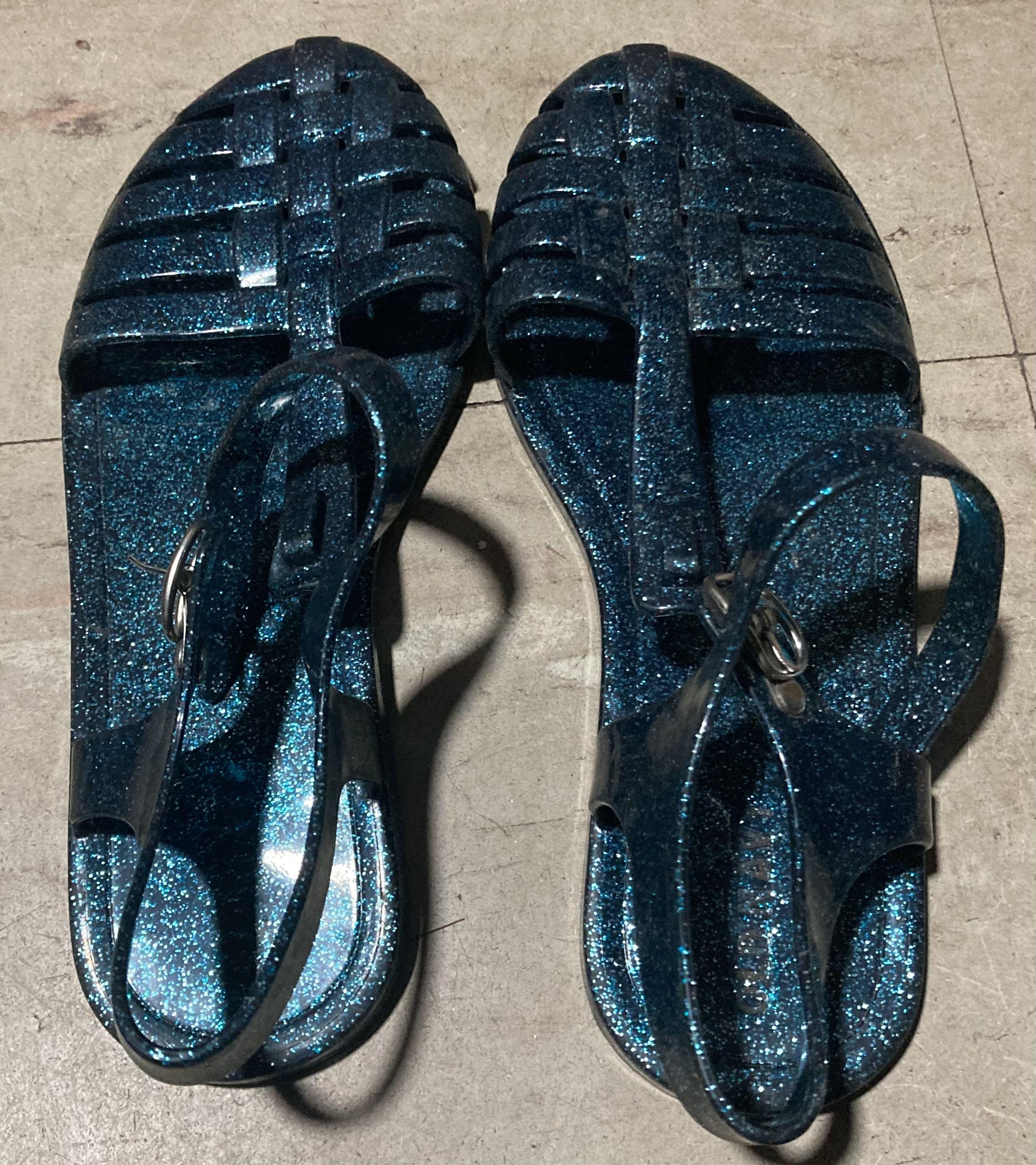 old navy jelly sandals women's