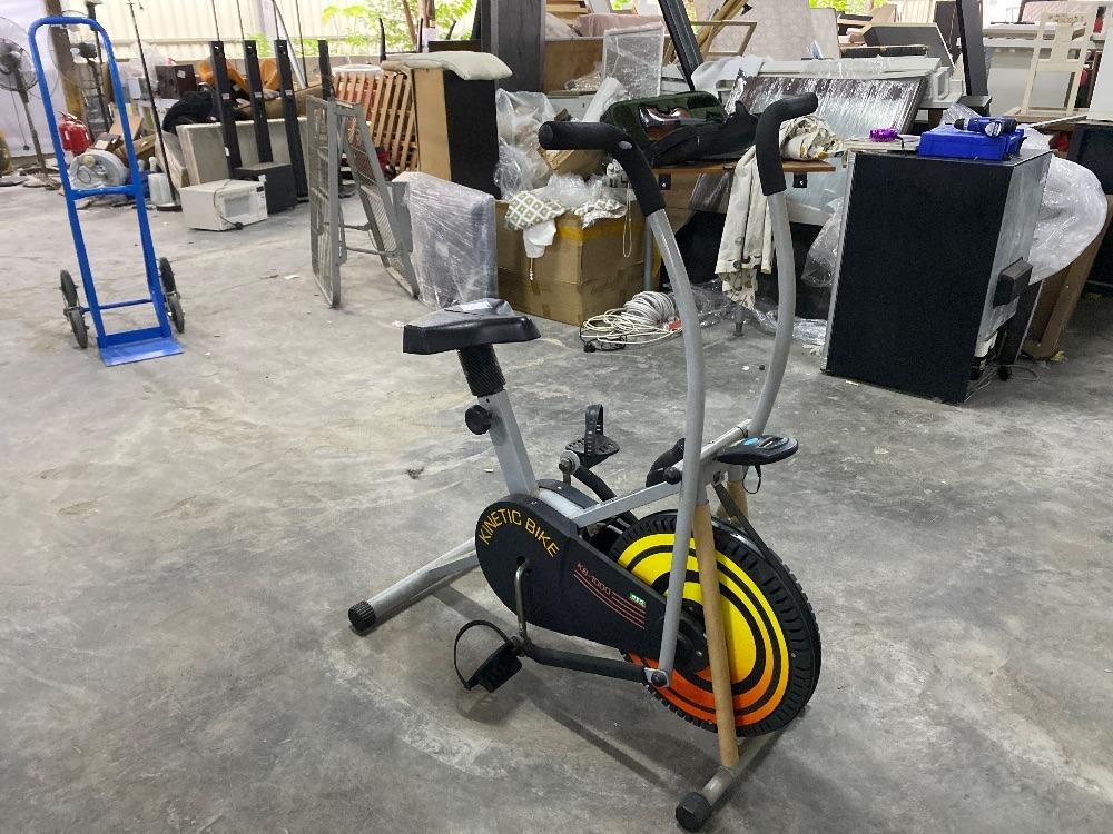 OTO BODYCARE Exercise Bike Machine Mesin Basikal Senaman OTO