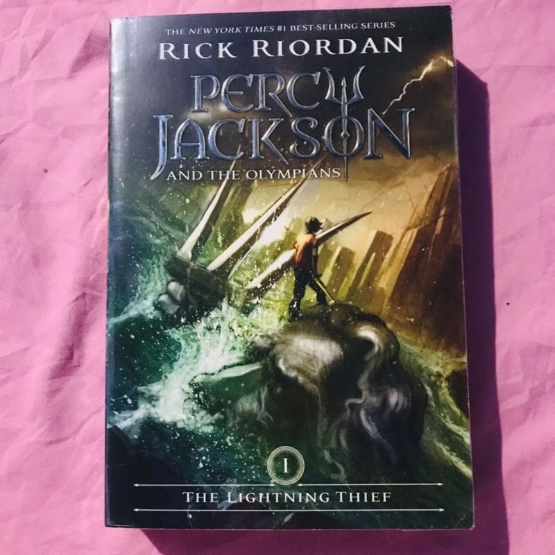 Percy Jackson and the Olympians : The Lightning Thief by Rick Riordan ...