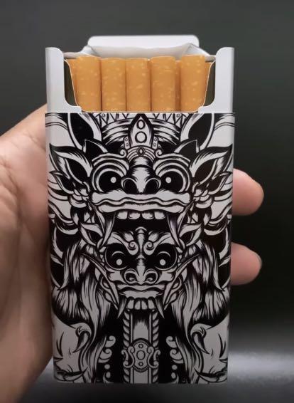 cigarette case singapore For Sale | Men's Fashion A refined alternative to carrying a standard cigarette pack. Luxury Black Leather Cigarette Case