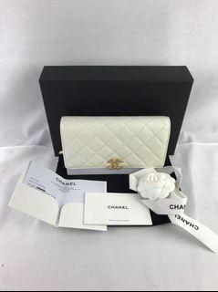 Rare Brand new Chanel Melody on chain