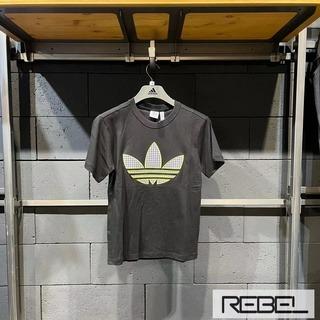 REBEL👽 Adidas Adicolor 蘇格蘭短袖短T 黑格紋女款黑HB9435, 她的時尚, 運動服裝在旋轉拍賣