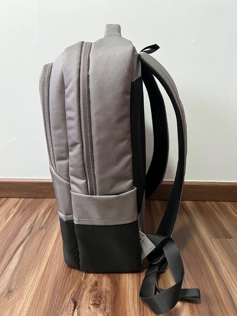 Samsonite Hosue Backpack, Men's Fashion, Bags, Backpacks on Carousell