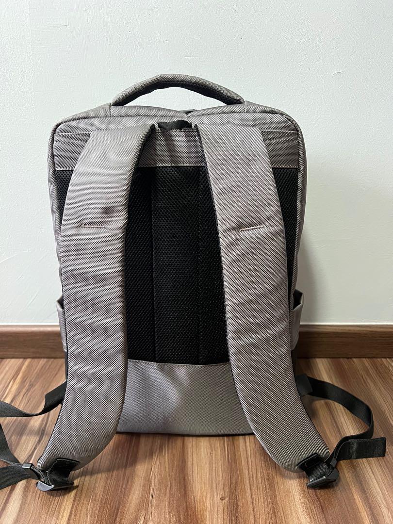 Samsonite Hosue Backpack, Men's Fashion, Bags, Backpacks on Carousell