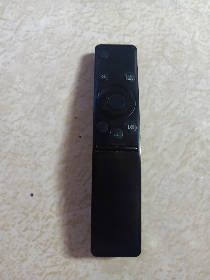 SAMSUNG UHD TV 6 SERIES 40 INCH SMART TV, TV & Home Appliances, TV