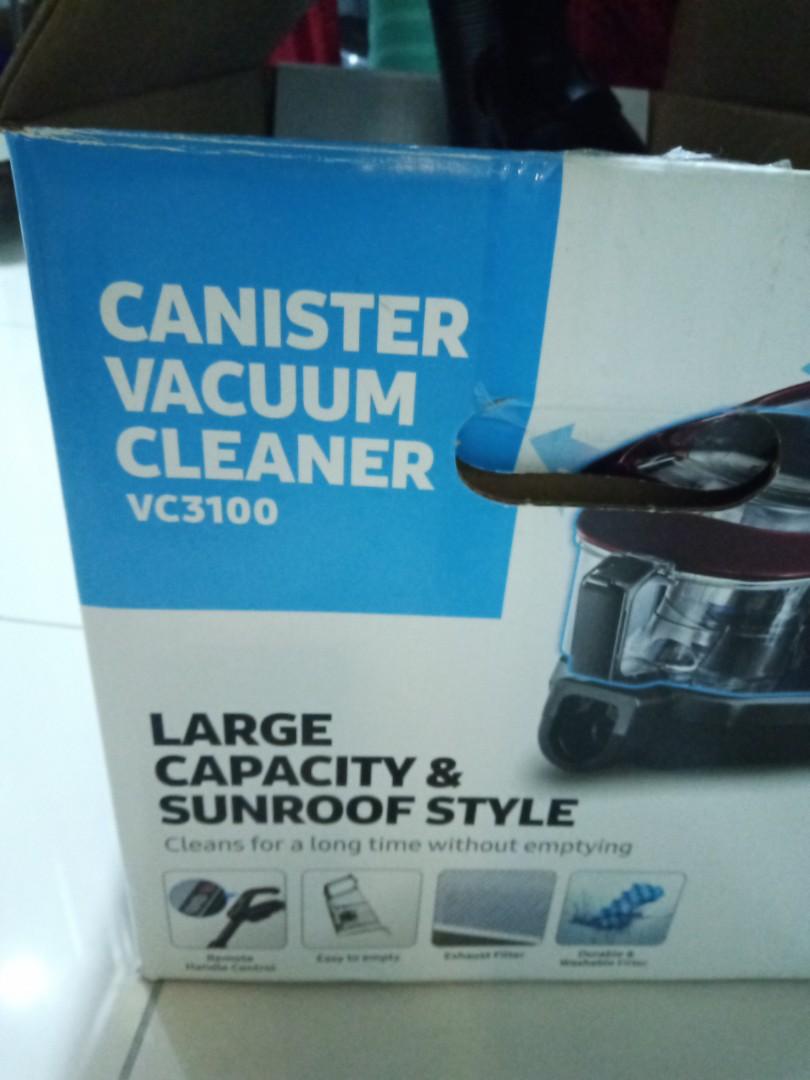 SAMSUNG VACUUM VC3100, Furniture & Home Living, Cleaning & Homecare ...