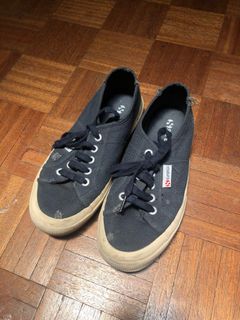 (Category: ) located in . Submitted by katricesison (Listing ID 1172438389, Image 1). Description: .