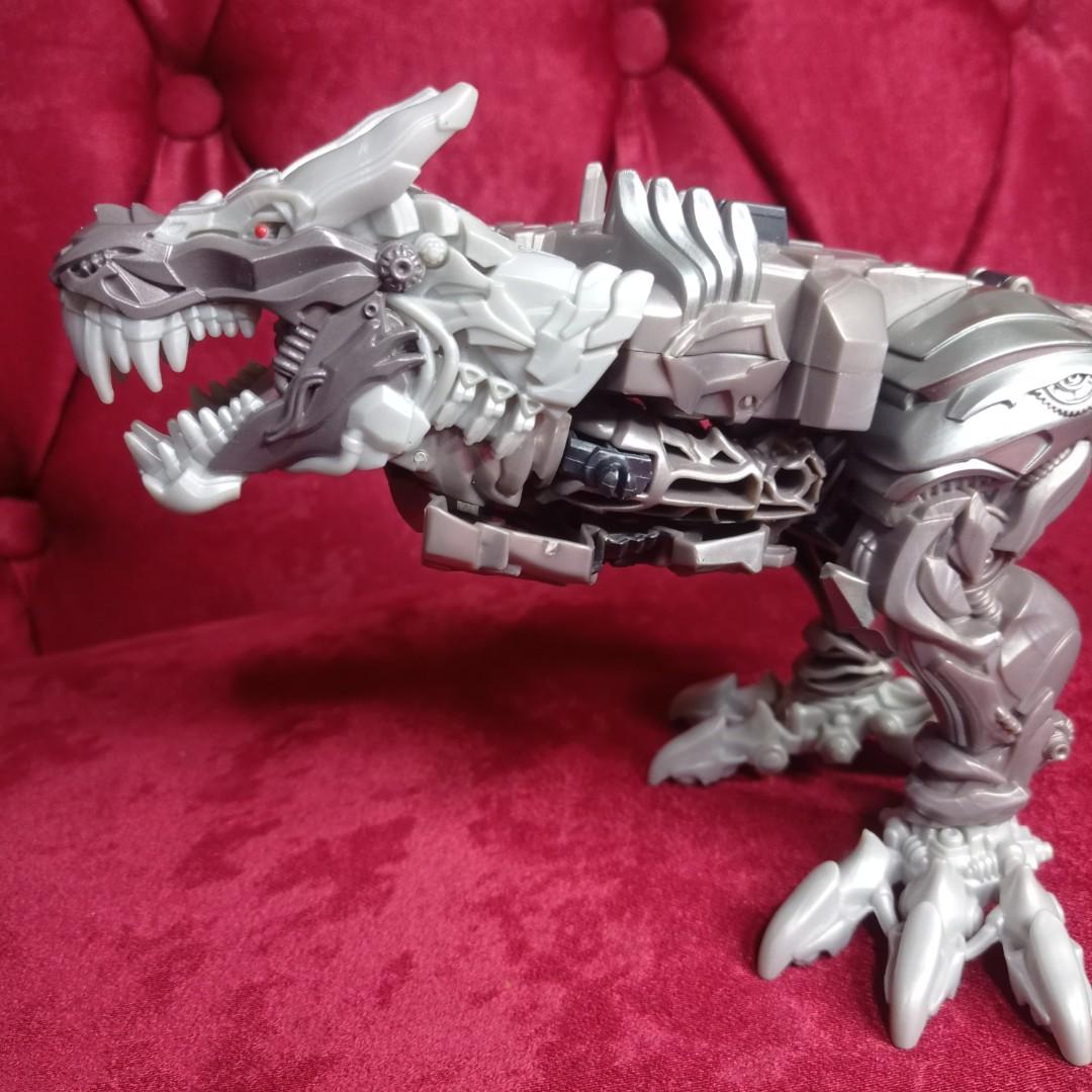 TRANSFORMER DINOSAUR ROBOT, Hobbies & Toys, Toys & Games on Carousell