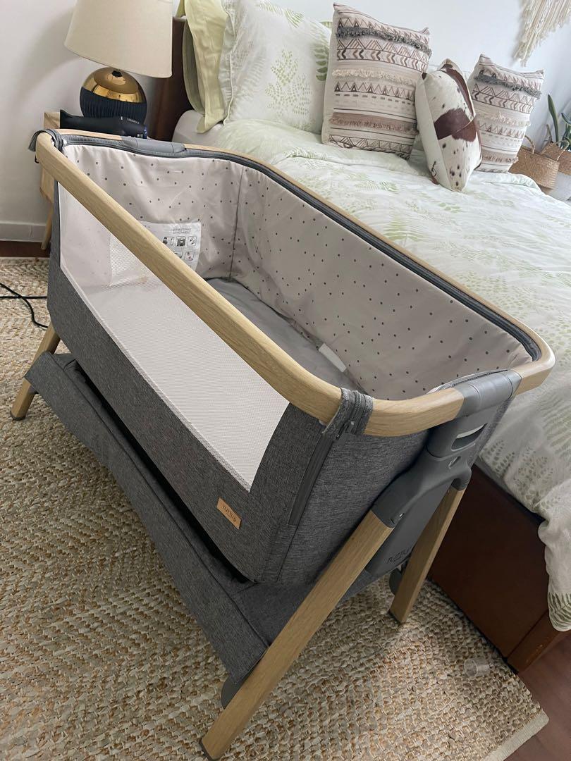 Tutti Bambini CoZee Bedside CoSleeper Crib Oak and Charcoal, Babies