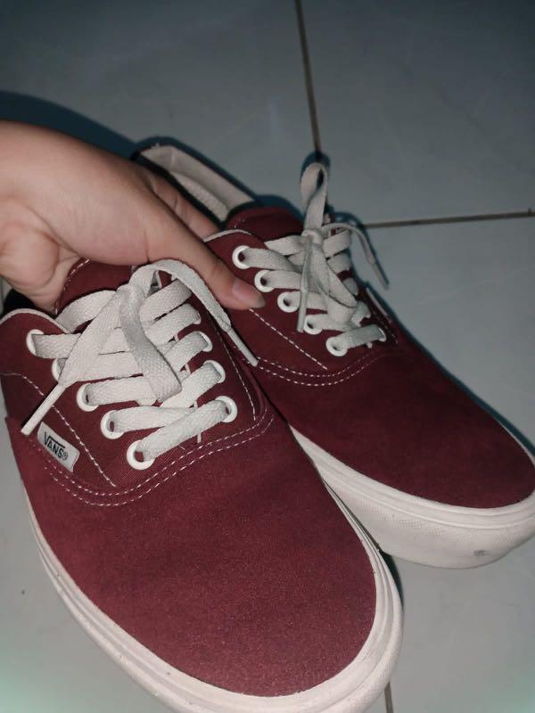 Maroon Vans Sneakers Vans Shoes Images And Prices Vans Era