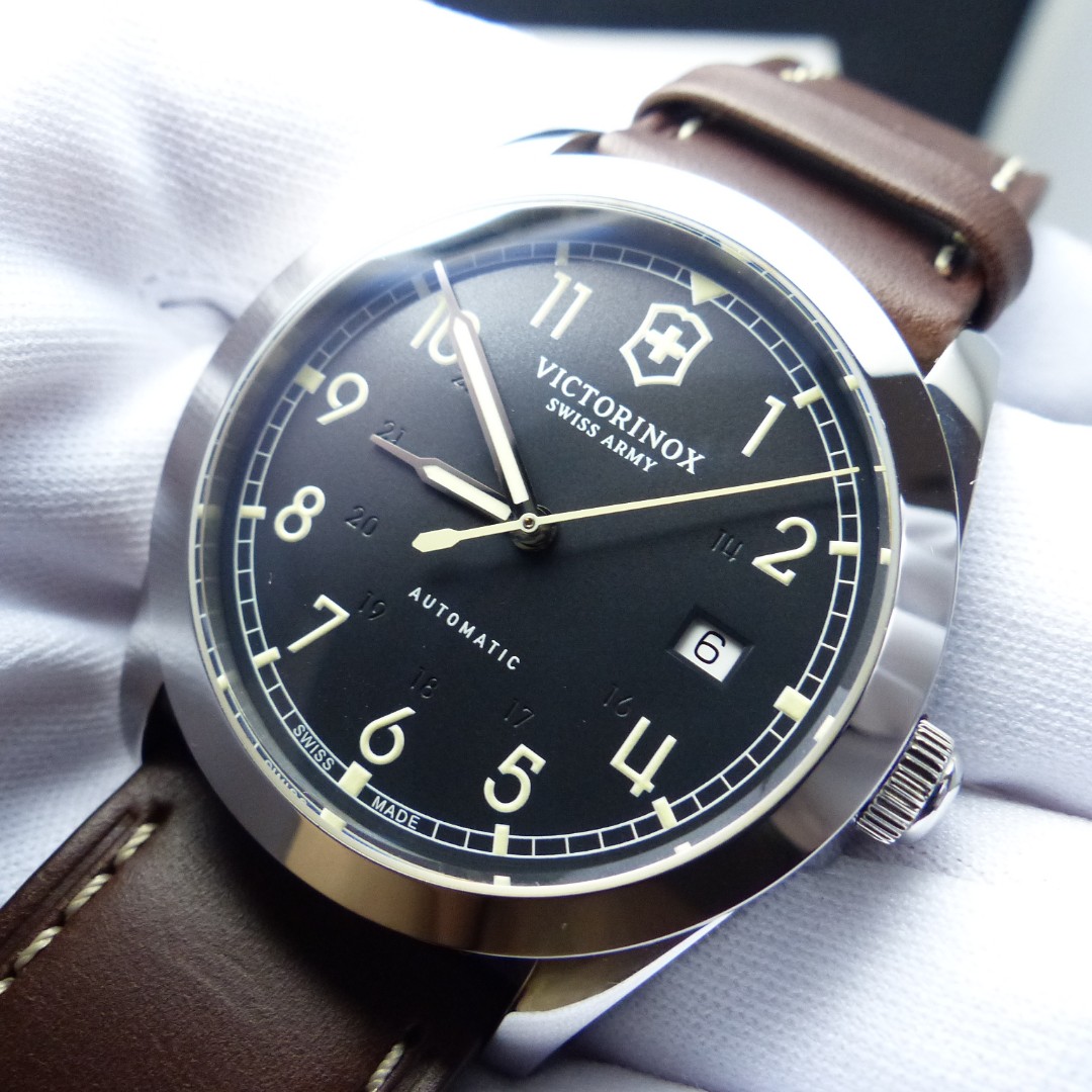 Victorinox Swiss Army Infantry Automatic Black Dial Men s 40 mm