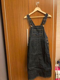 牛仔吊帶裙 GU購入