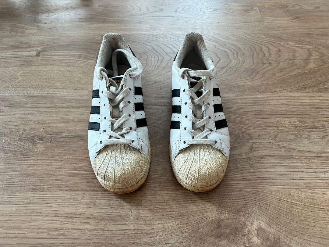 Adidas Superstar US6.5, Women's Fashion, Footwear, Sneakers on Carousell