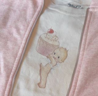 （分類：）位於 。 由 kkkk_1 提交（商品編號 1172732688，圖片 1）。簡介： 。