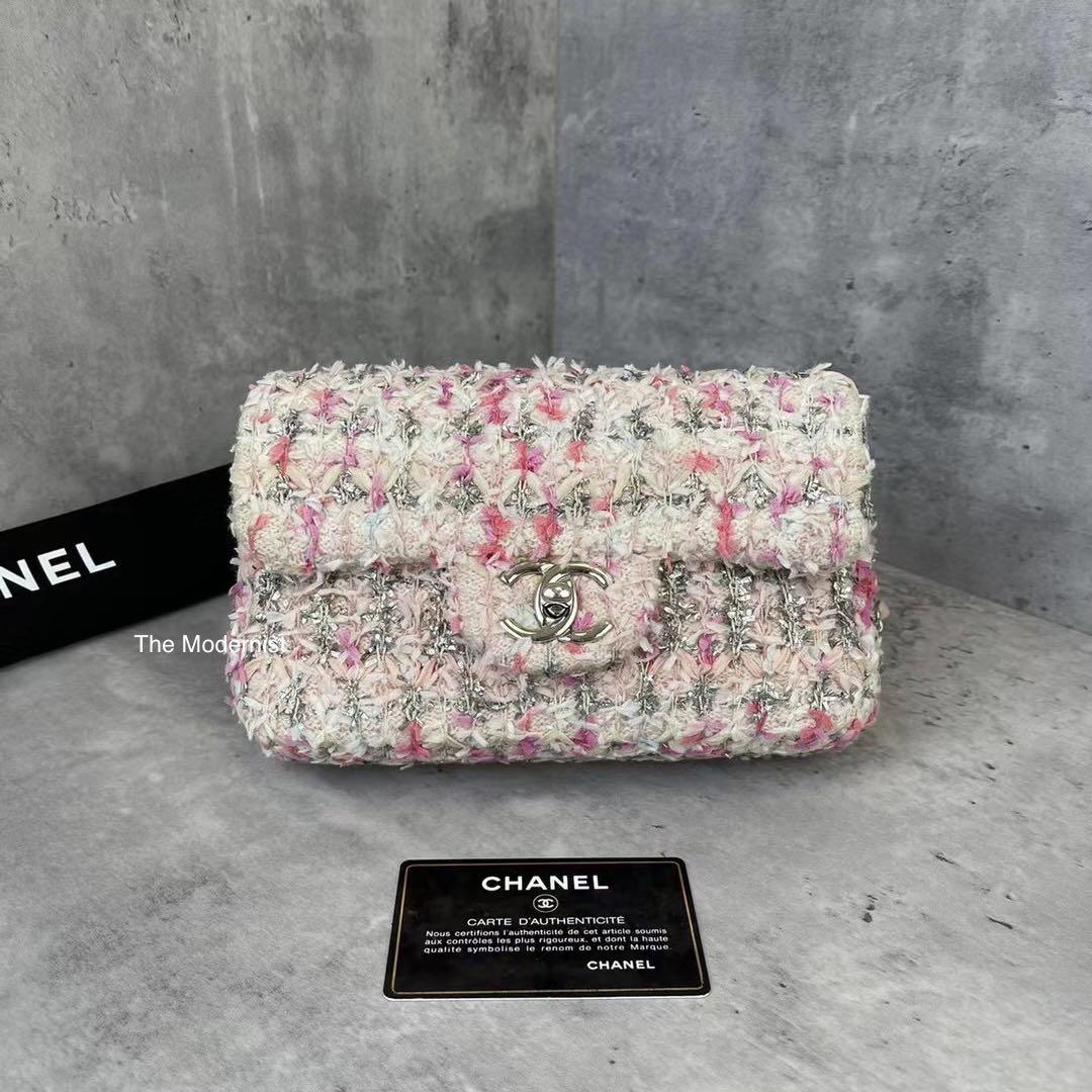 Chanel pink bag 2018 deals