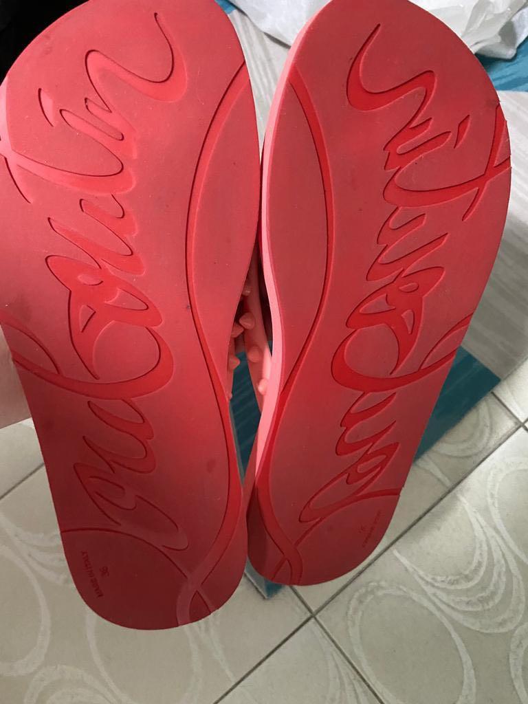 Authentic Christian Louboutin Donna Flat Flip (Category: Flats & Sandals) located in Quezon City. Submitted by breakmyfashion (Listing ID 1172710668, Image 2). Description: Comes with receipt. Bought end July 2021. Comes with dust bag and box. Retailed price: $570 (₱24,000).
