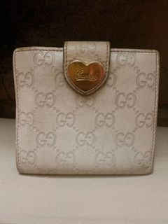 (Category: ) located in . Submitted by glamnchic (Listing ID 1172762470, Image 1). Description: .