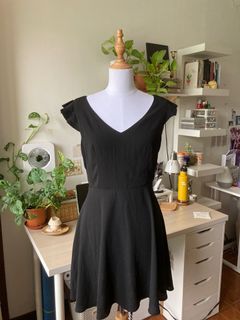 (Category: ) located in . Submitted by aali.preloved (Listing ID 1172711015, Image 1). Description: .