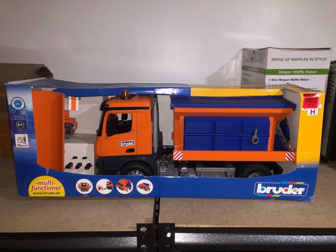 Bruder mb arocs snow plow top truck