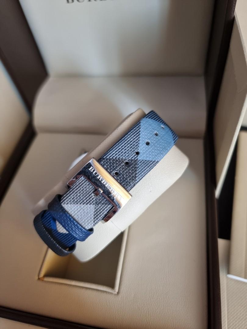 Burberry band apple 2025 watch