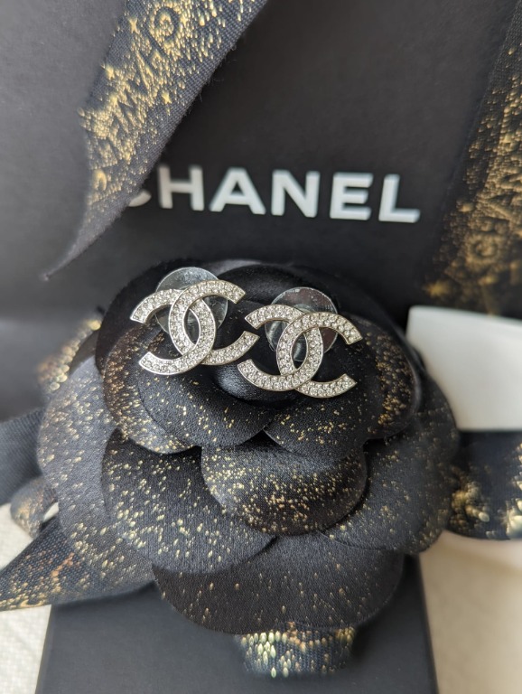 Chanel CC B20S Classic Crystal Silver Hardware Logo Earrings box, Women's  Fashion, Jewelry & Organisers, Earrings on Carousell