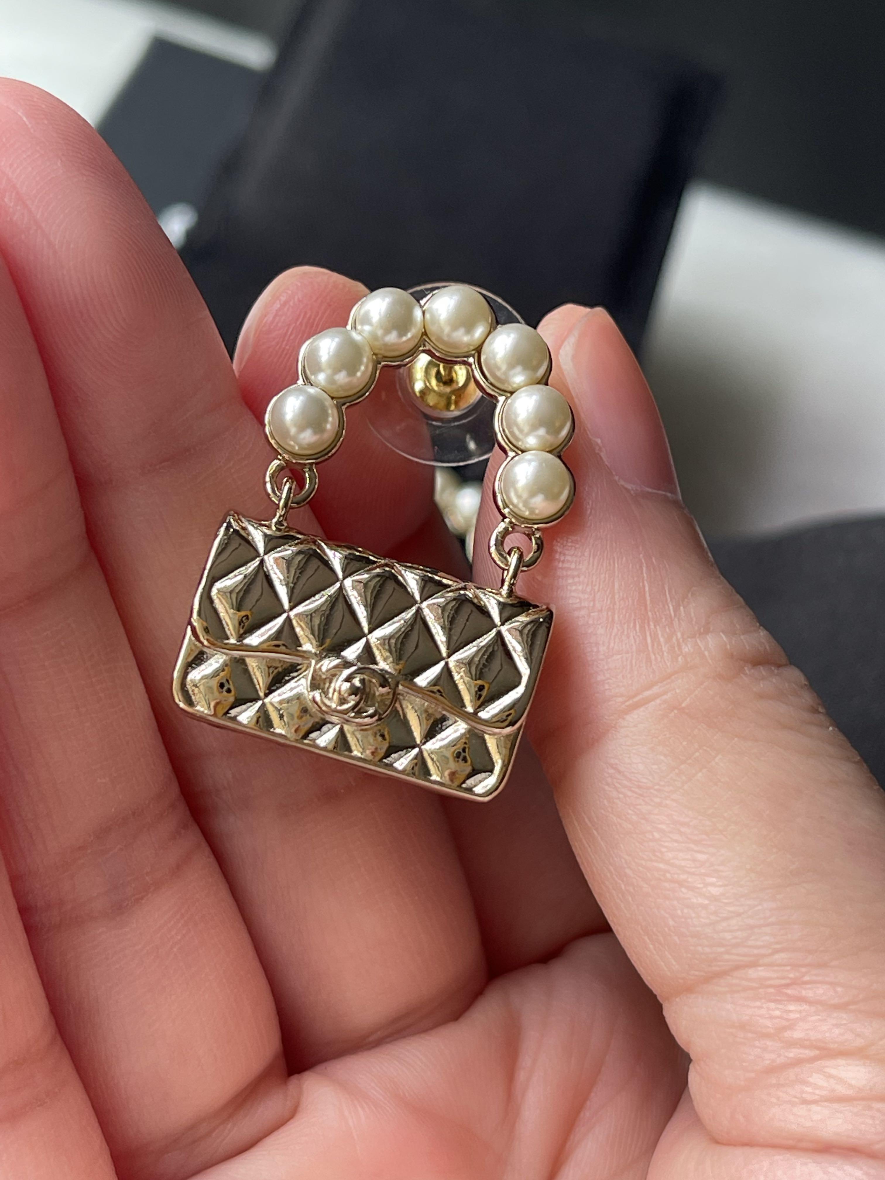Chanel purse shop earrings