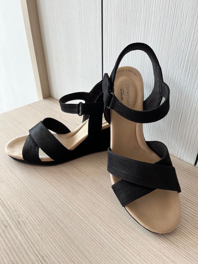 CLARKS NATURAL MOVEMENT BLACK SUEDE WEDGE HEEL SANDALS Size 5 vgc £9.99 -  PicClick UK