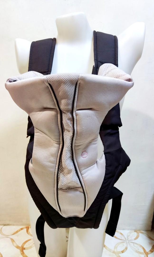 Combi Magical Compact 4 Ways Baby Carrier