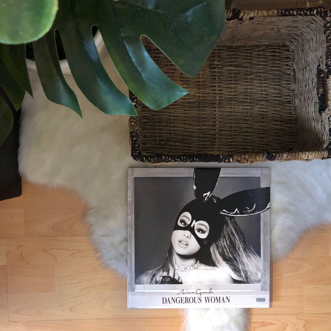 NEW SUPER RARE Ariana Grande - Dangerous Woman PURPLE / BLACK Vinyl 2xLP