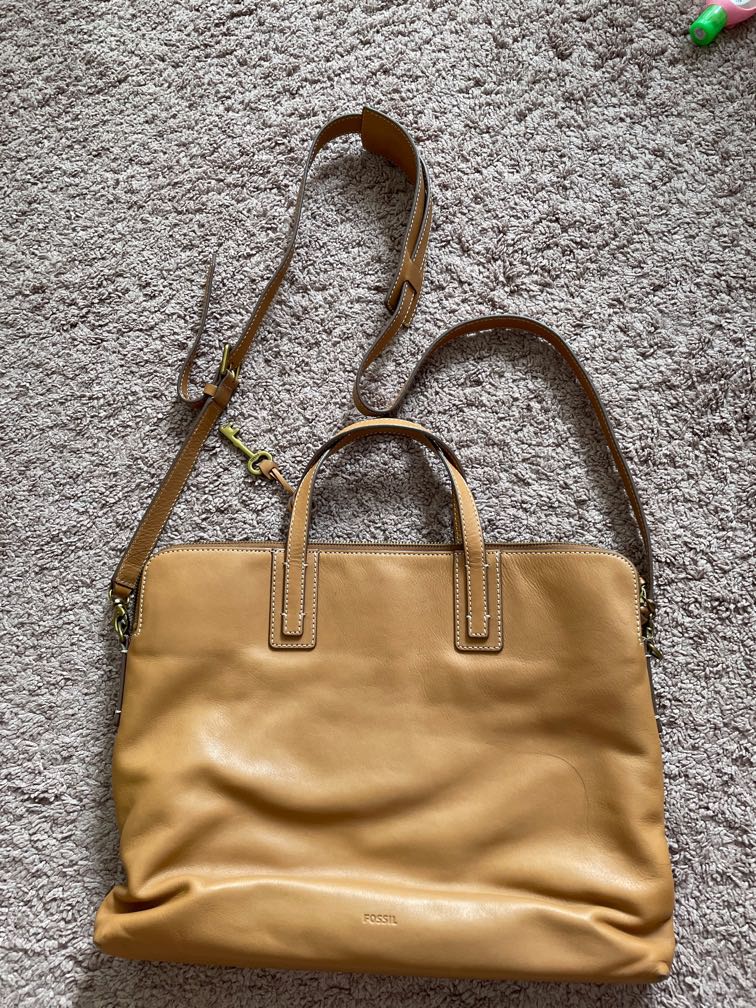 Fossil Laptop Bag, Women's Fashion, Bags & Wallets, Crossbody Bags on